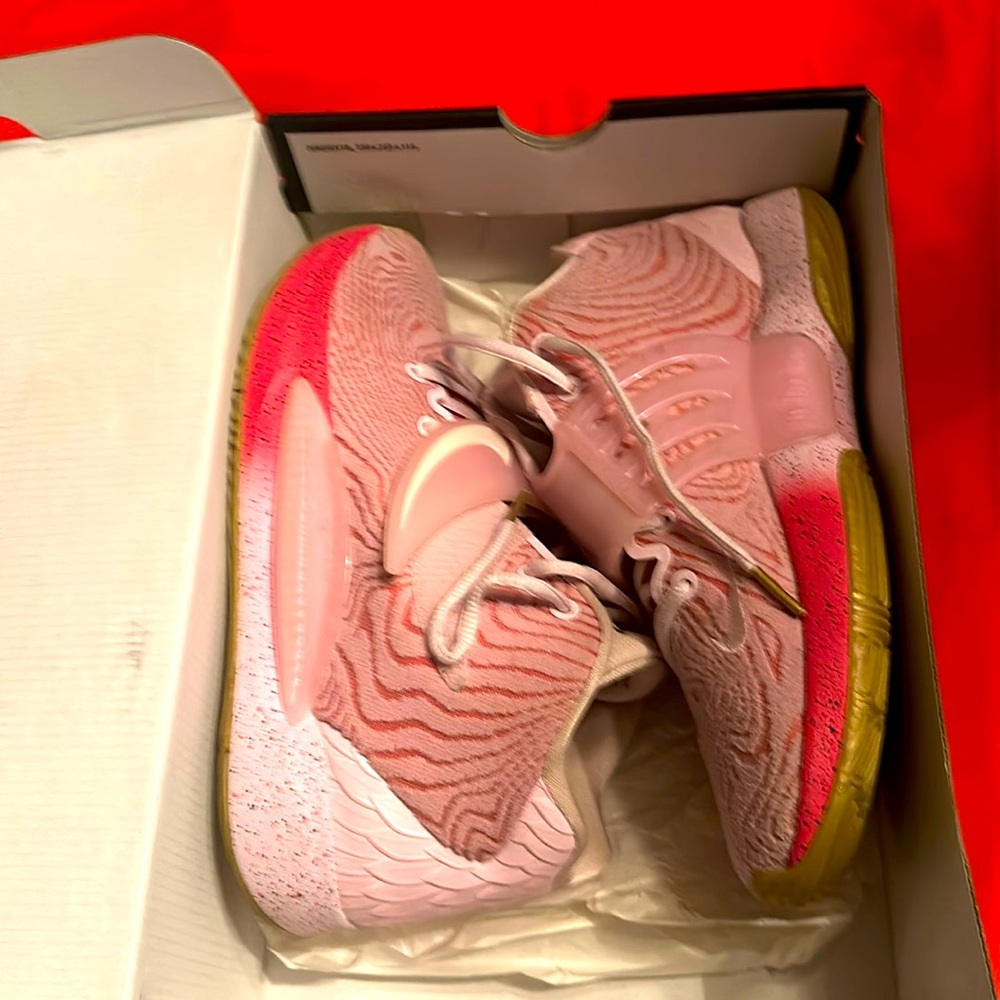 kD  aunt pearls
